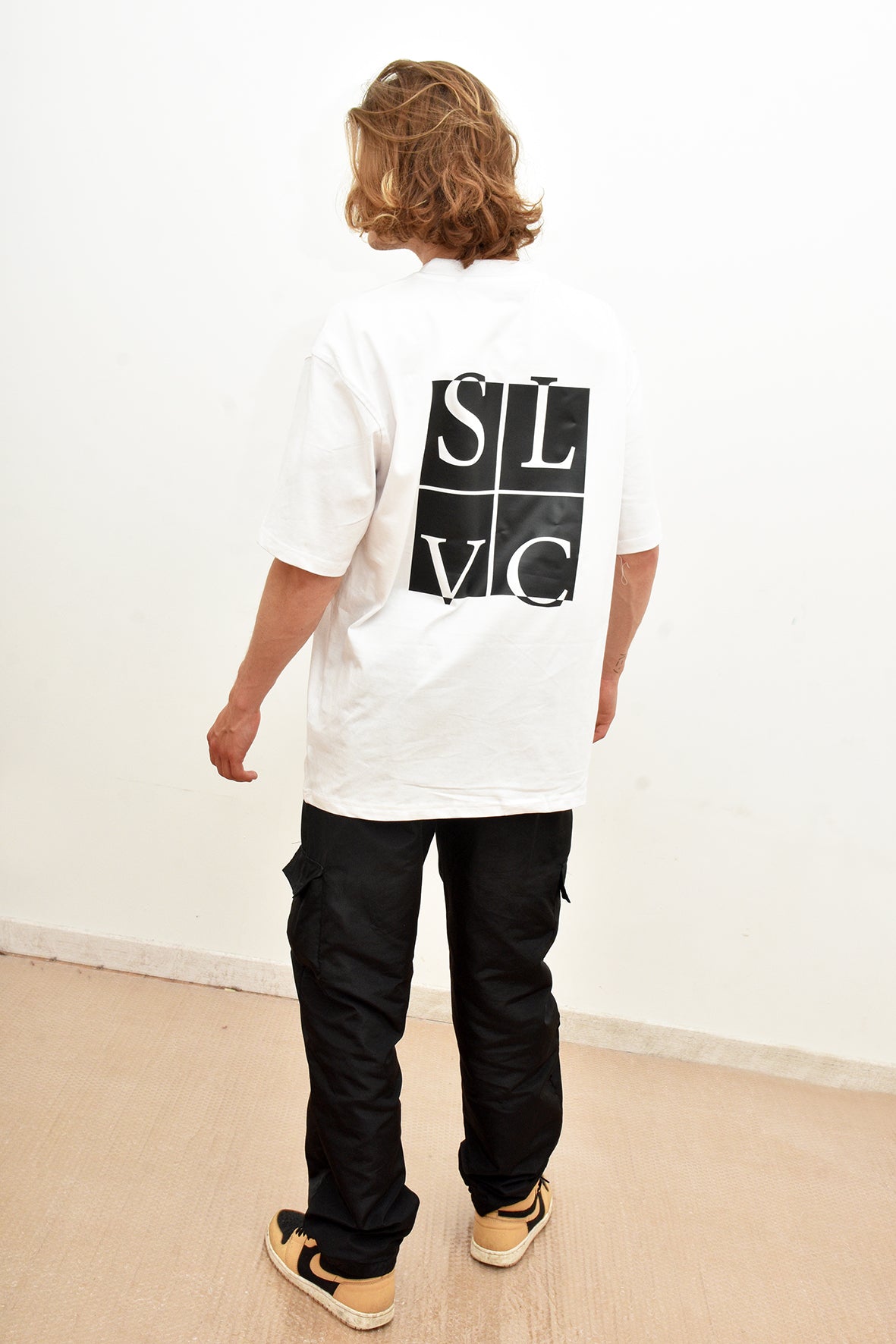 Tee-shirt SLVC CHICAGO CLASSIC WHITE Oversized logo noir au dos (Unisex)