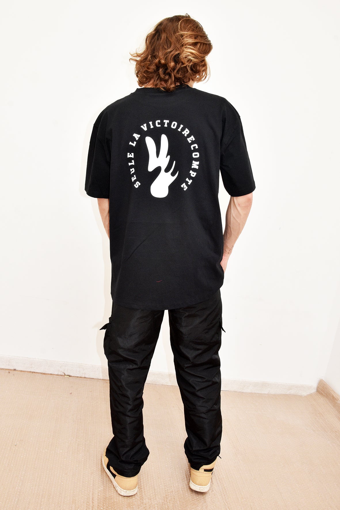 Tee-shirt SLVC CHICAGO AUTHENTIK BLACK Oversized logo blanc au dos (Unisex)