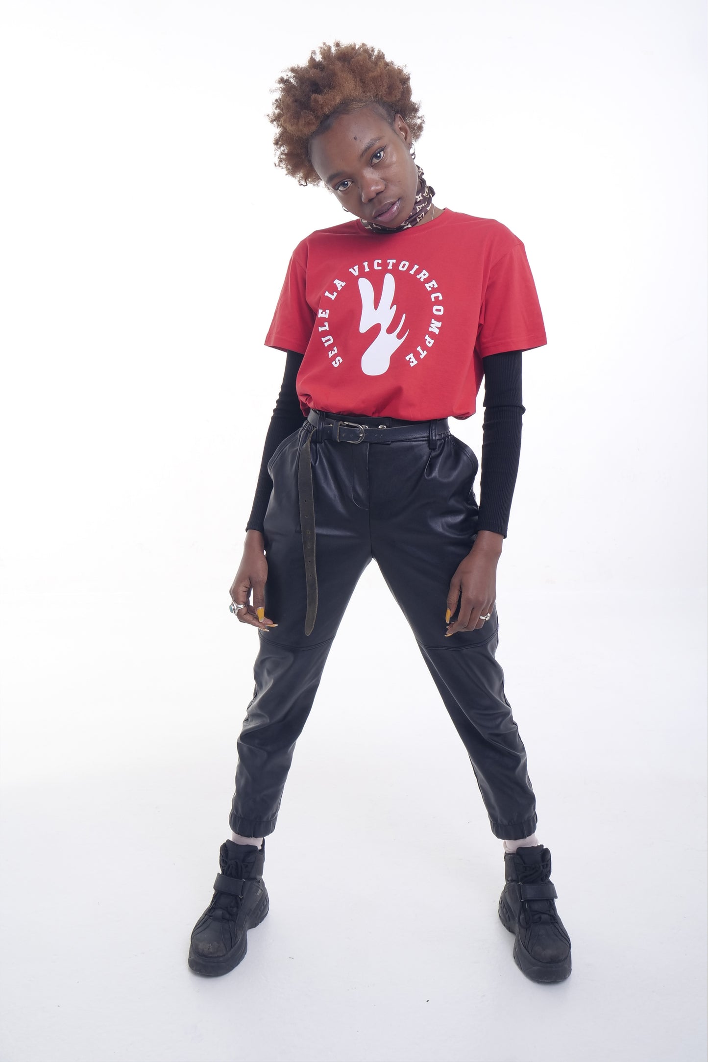 Tee-shirt femme SLVC AUTHENTIK RED grand logo rond blanc